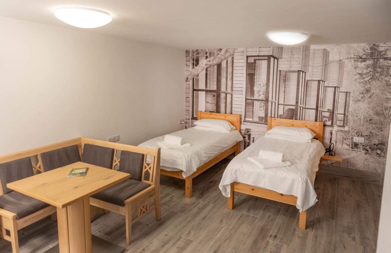 Lodges At Flimwell Park 티스허스트 외부 사진