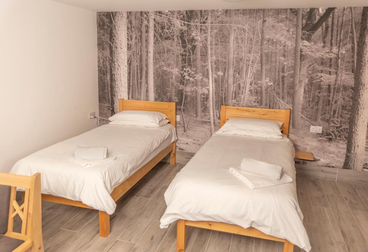 Lodges At Flimwell Park 티스허스트 외부 사진